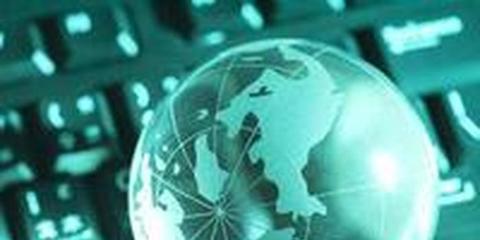 以信息技術(shù)應(yīng)用能力提升與數(shù)字內(nèi)容制作為抓手，推動(dòng)中小學(xué)教師專(zhuān)業(yè)發(fā)展新躍遷